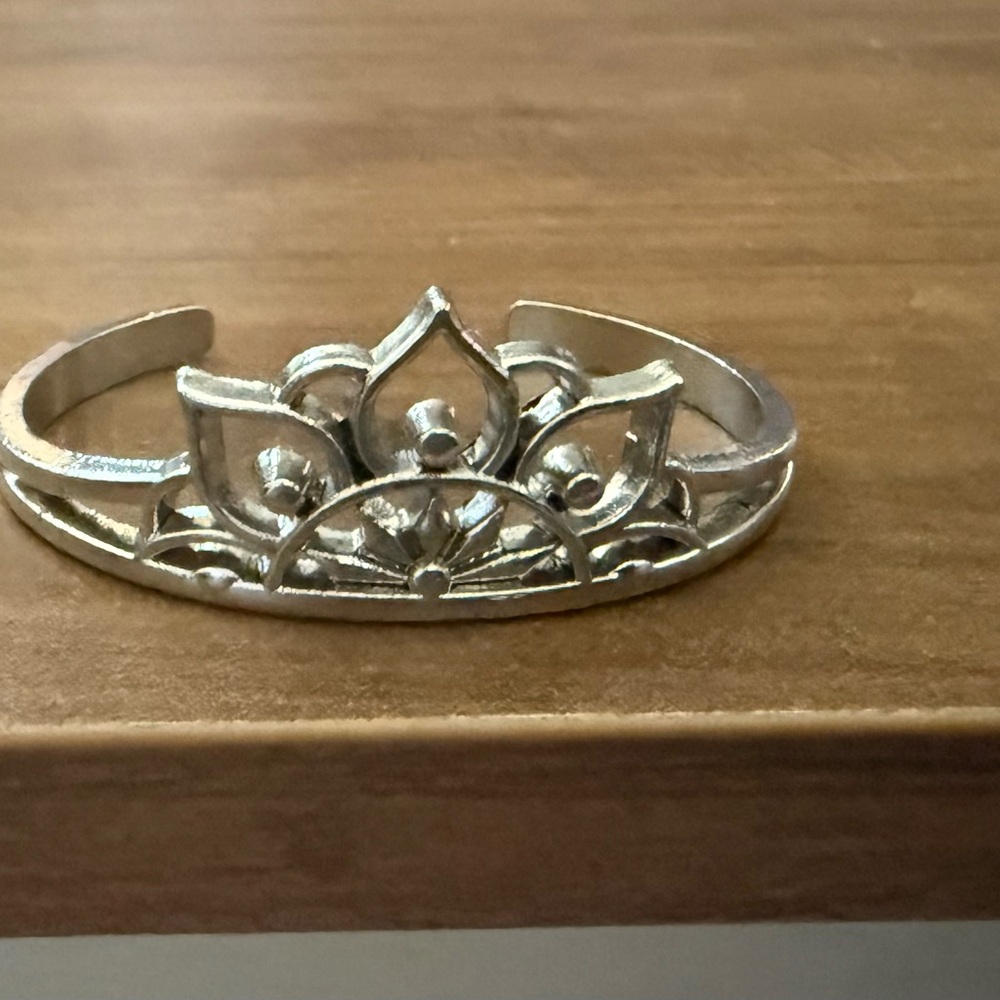 Elegant Silver tone Lotus Cuff Bracelet